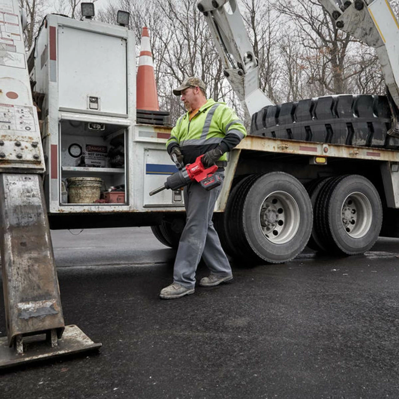 Milwaukee M18 ONEFHIWF1D-0 18V Fuel One-Key D-Handled 1" Impact Wrench (Body Only) - Image 6