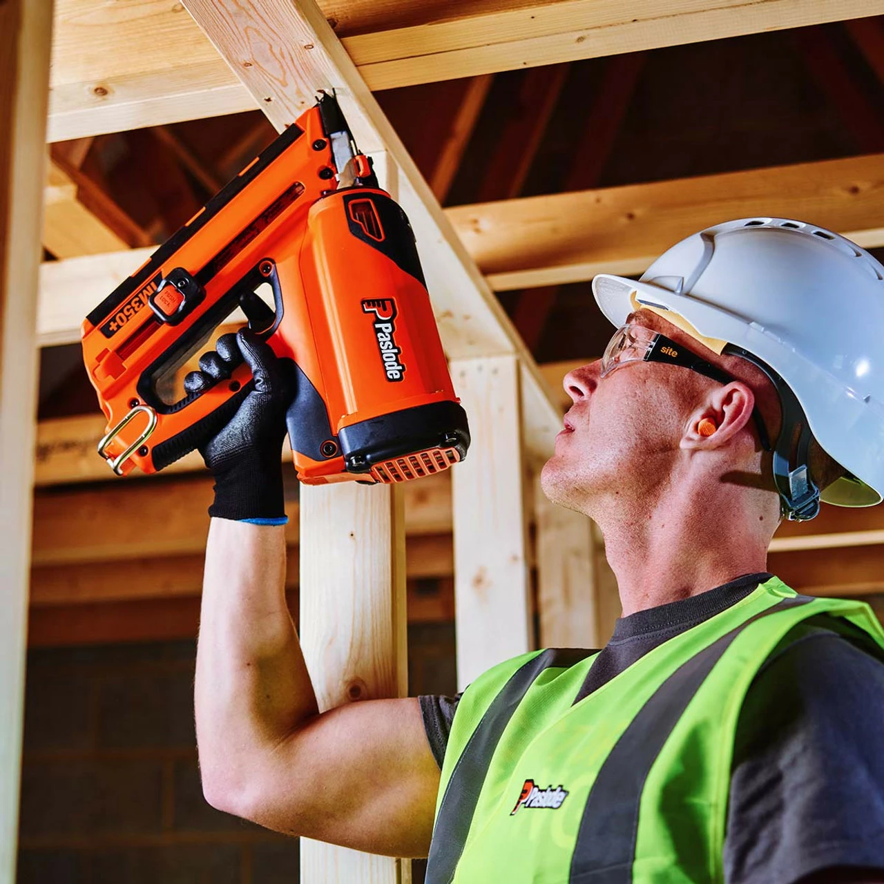 Paslode IM350+ 1st Fix Gas Framing Nailer With 1x 1.25Ah Battery - Image 9
