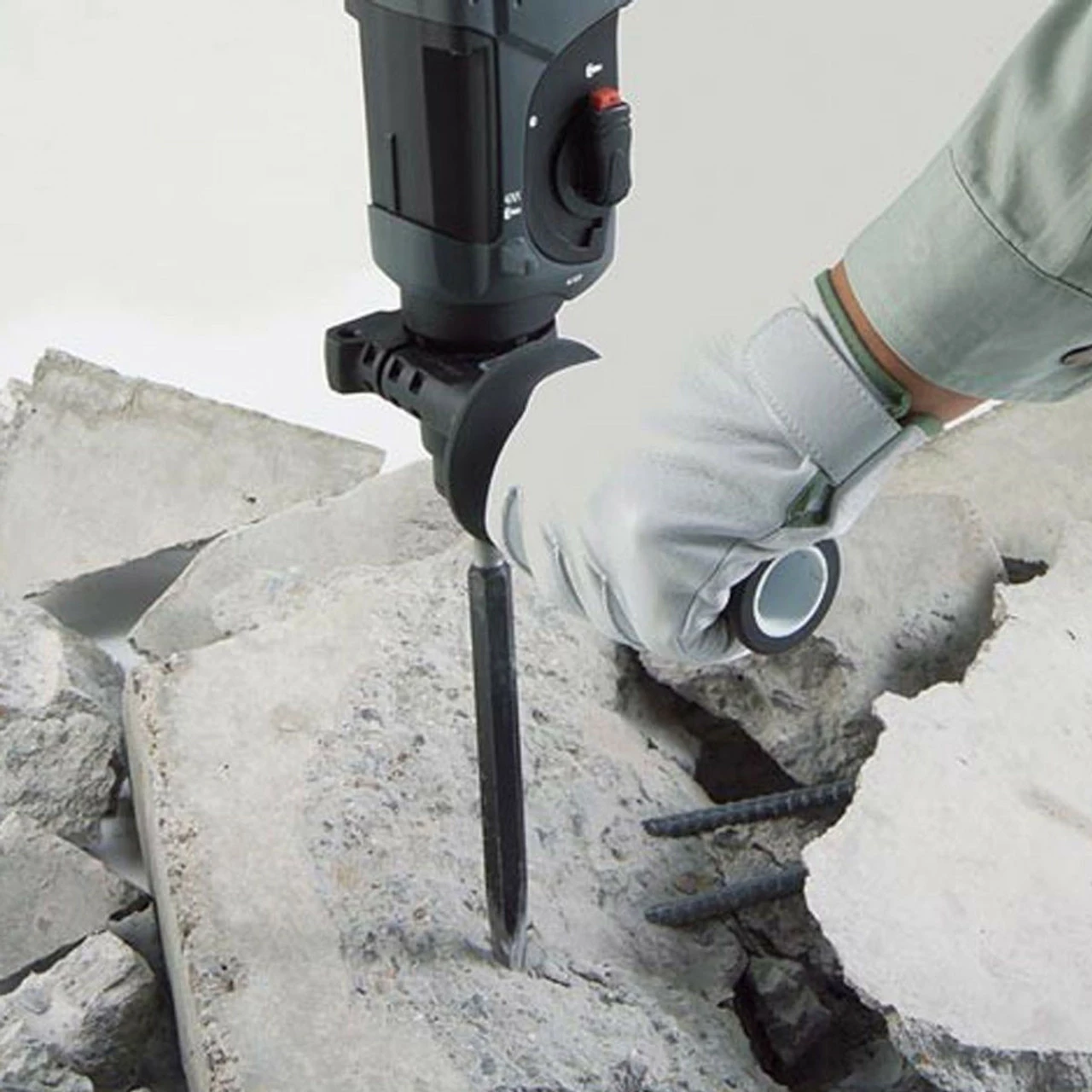 Makita DHR202STW 18V LXT Cordless SDS+ Rotary Hammer With 1x 5.0Ah Battery - Image 4