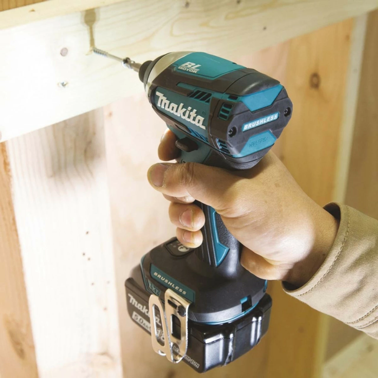 Makita DTD154Z 18V Cordless Brushless Impact Driver (Body Only) - Image 4