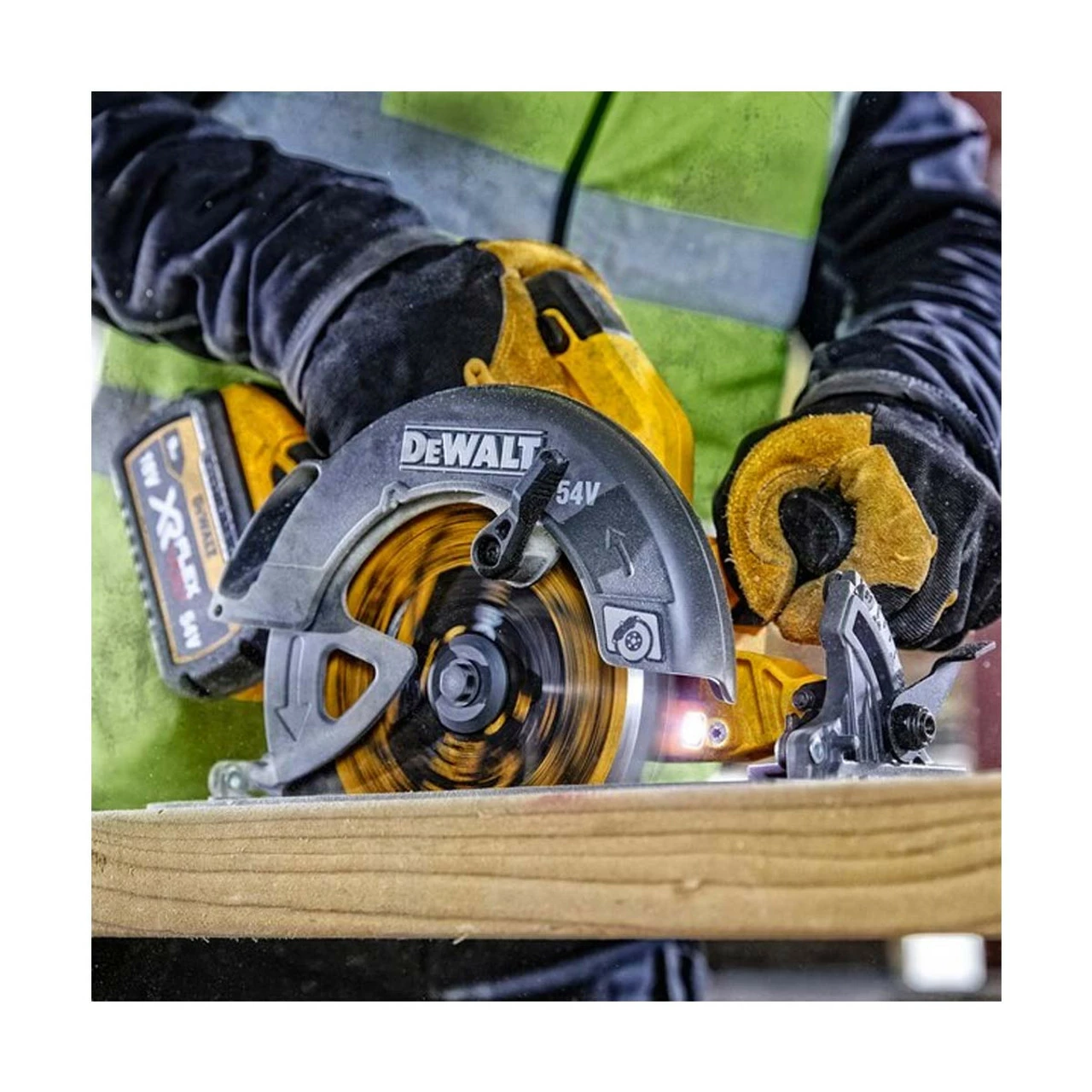 DeWalt DCS578T2-GB 54V XR FlexVolt 190mm Circular Saw With 2x 6.0Ah Batteries - Image 7